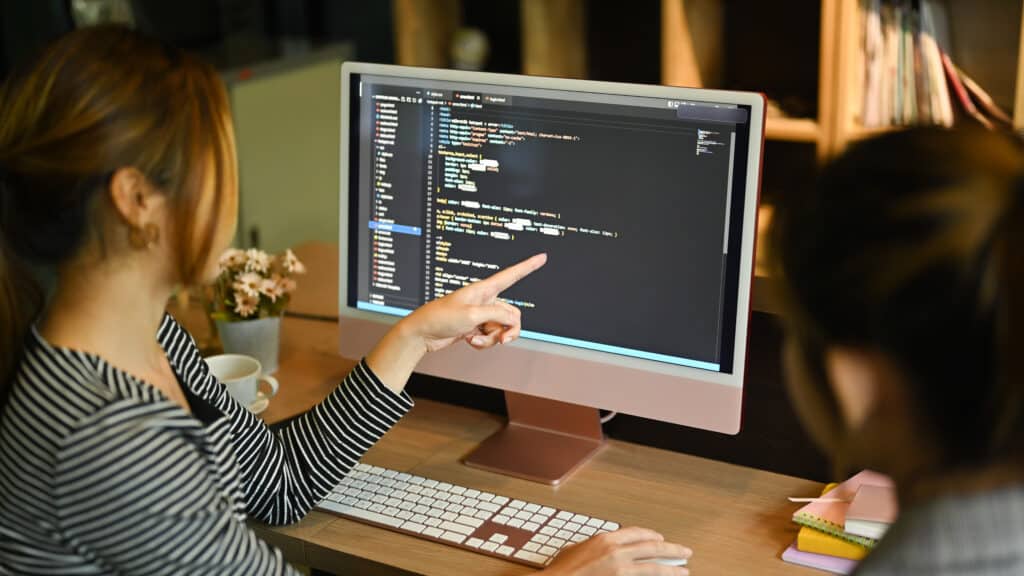 How Non-Tech Professionals Can Successfully Transition into Tech: Leveraging Certificate Programs for Entry-Level Opportunities